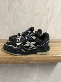 LV Trainer Grijs Zwart