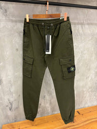 CARGO PANT STONE ISLAND RITS DONKER GROEN