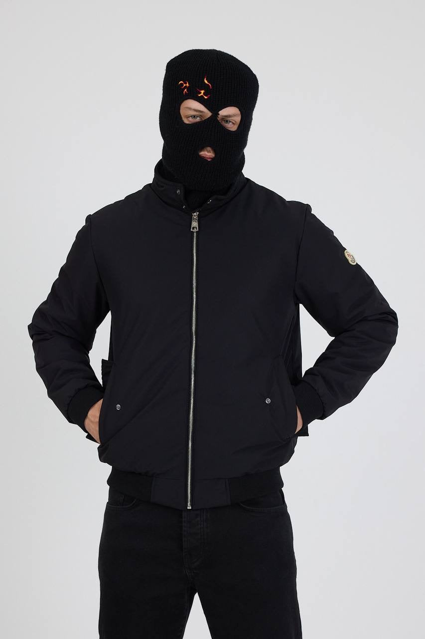 MONCLER TUSSEN JAS ZWART BASIC