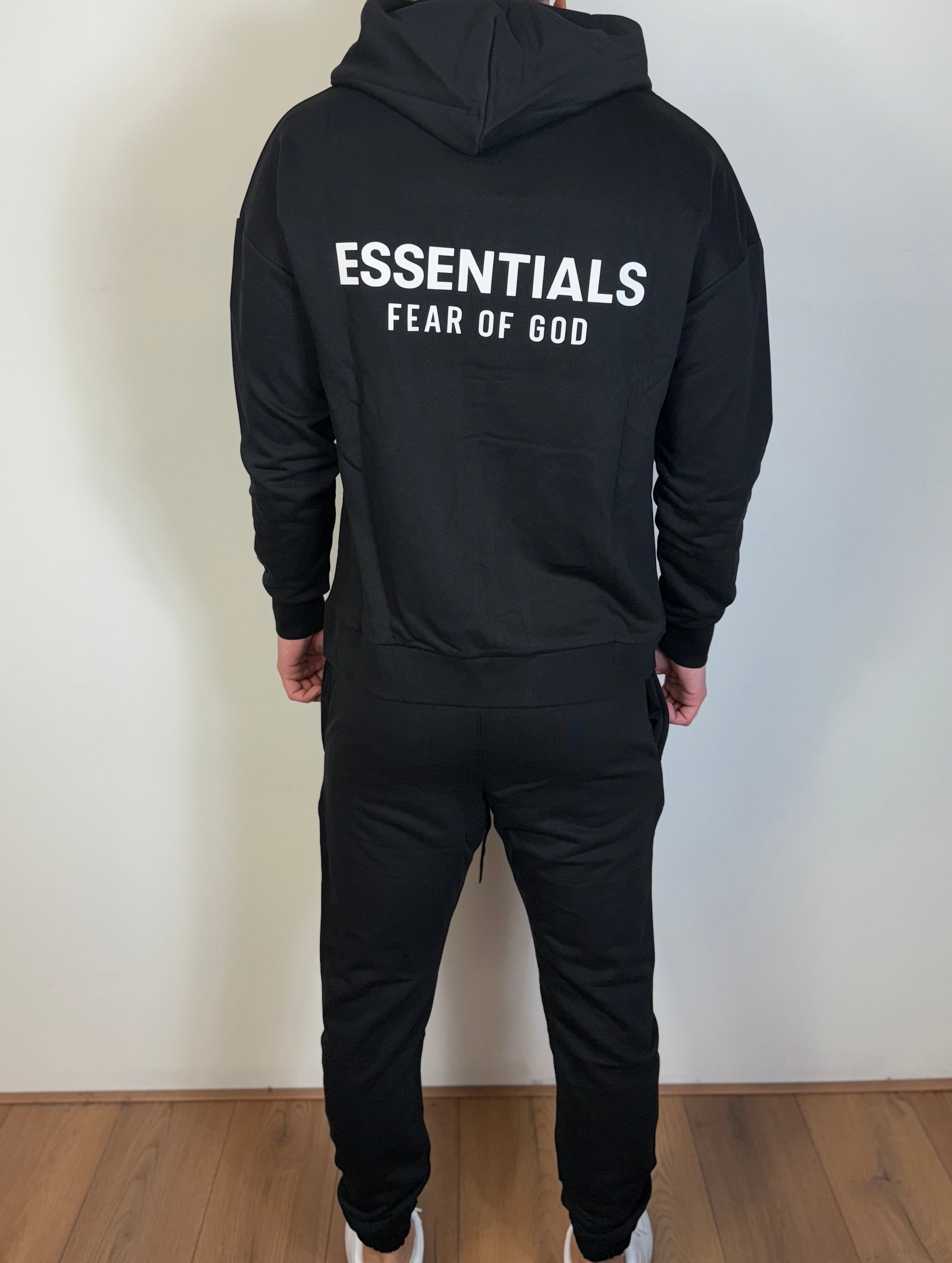ESSENTIALS TRAININGSPAK ZWART