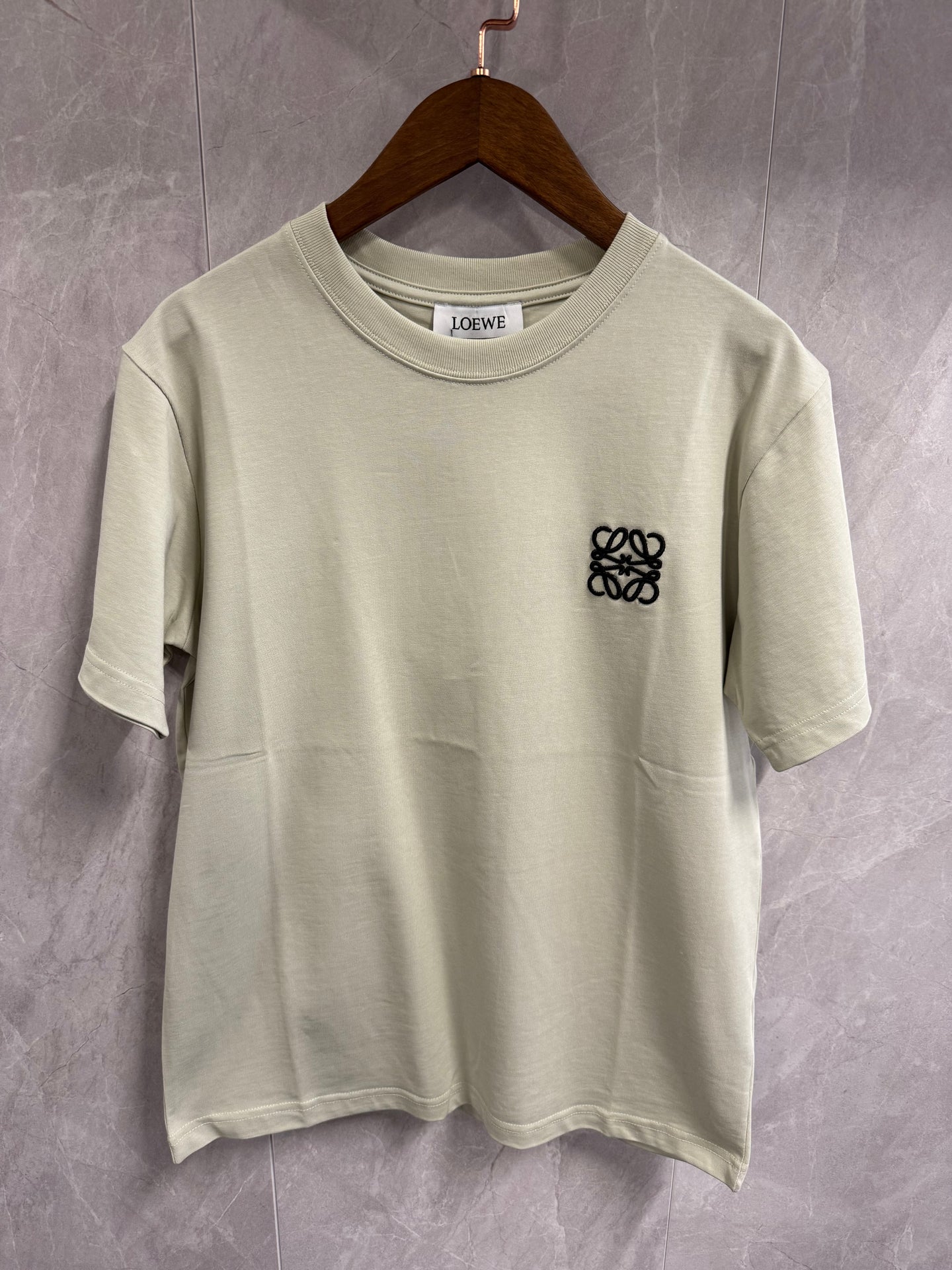 T-Shirt Loewe Grijs (logo klein)