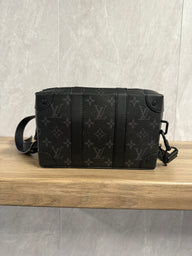 LV Soft Trunk Bag Zwart