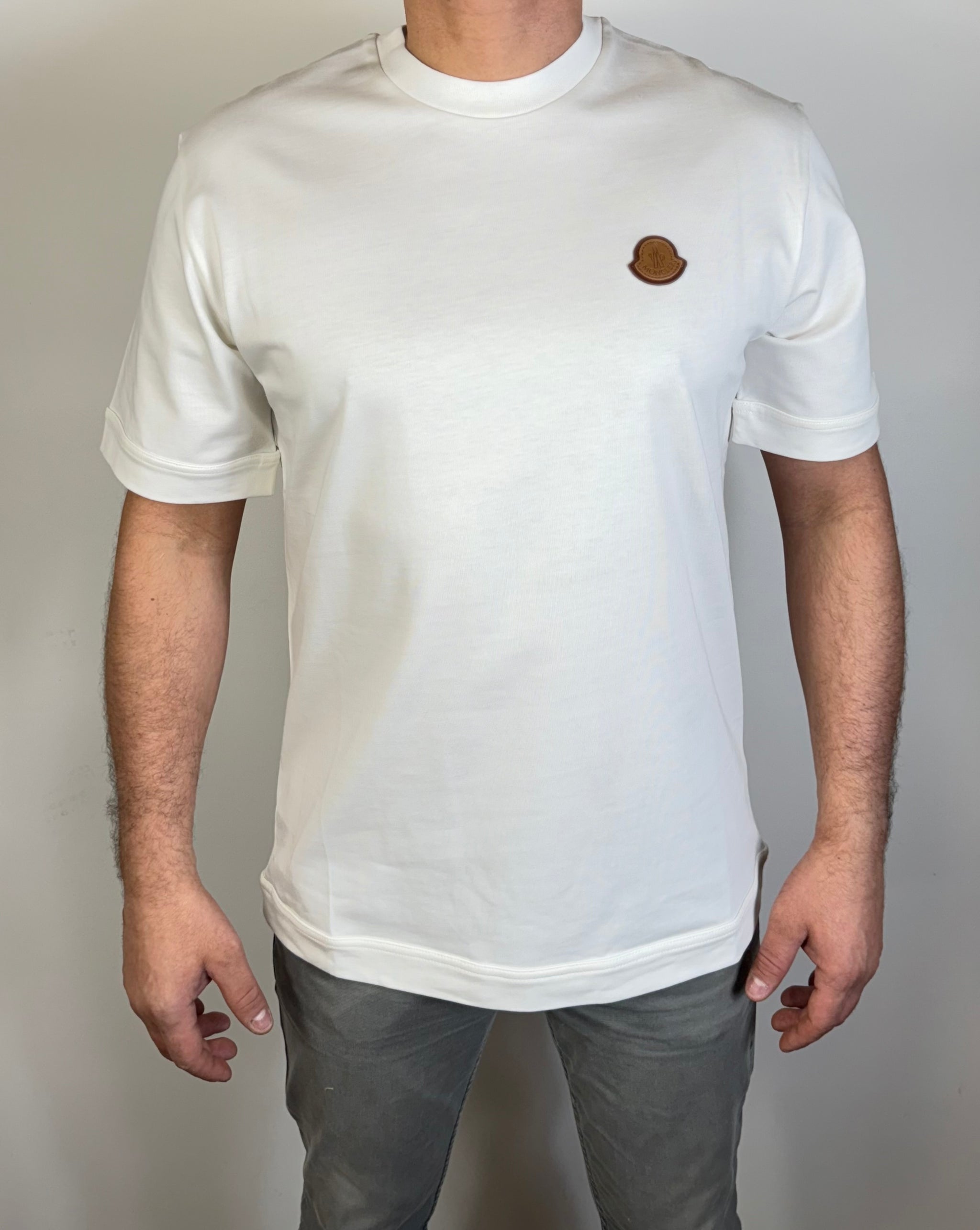 T-Shirt Moncler Wit (beige logo)