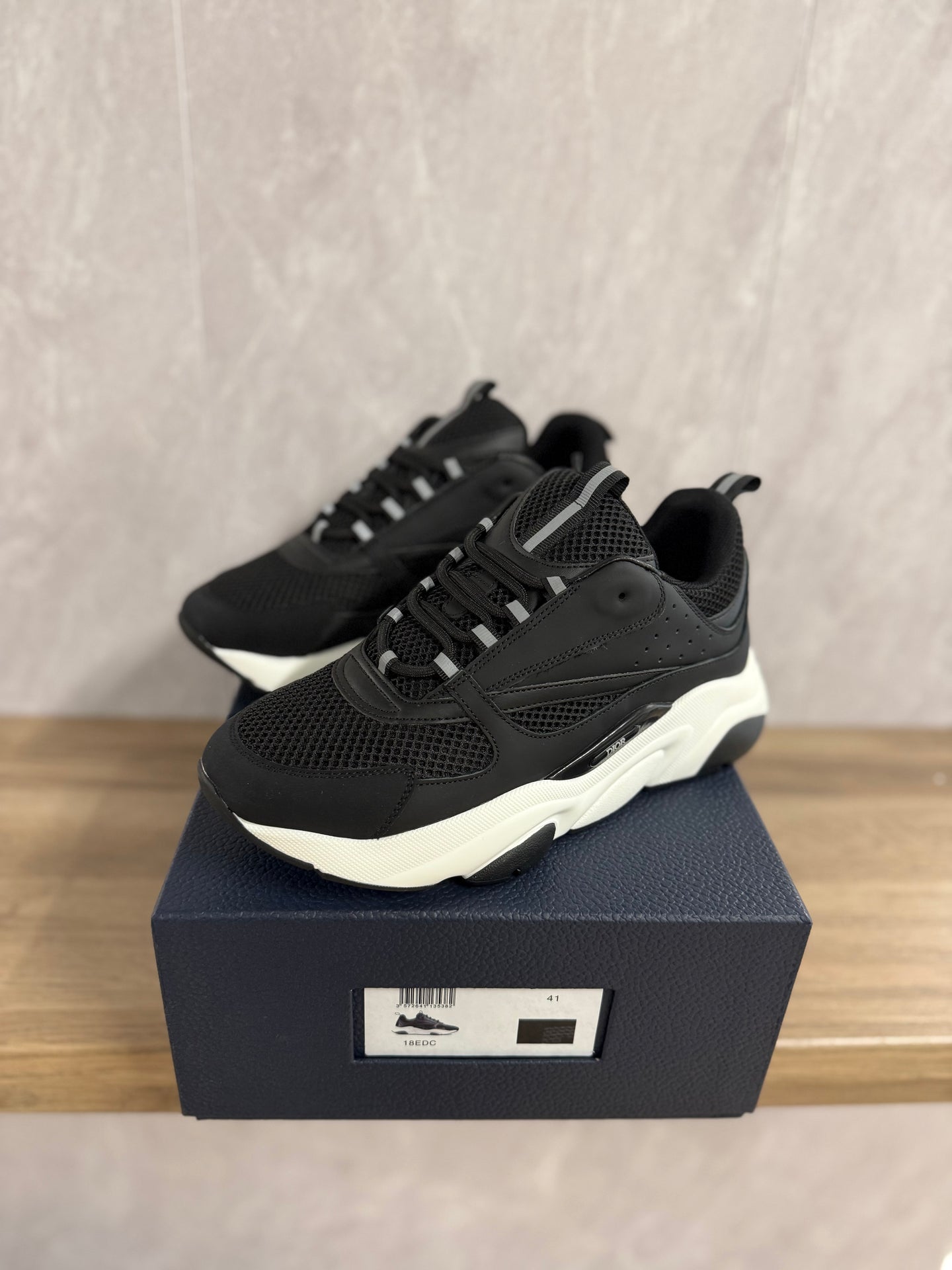 Dior B22 Zwart Wit