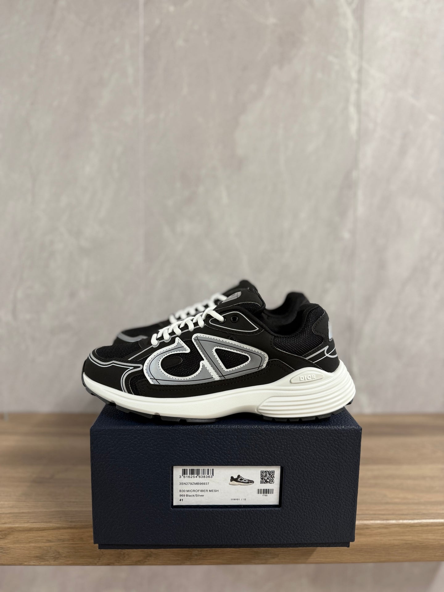Dior B30 Zwart Wit