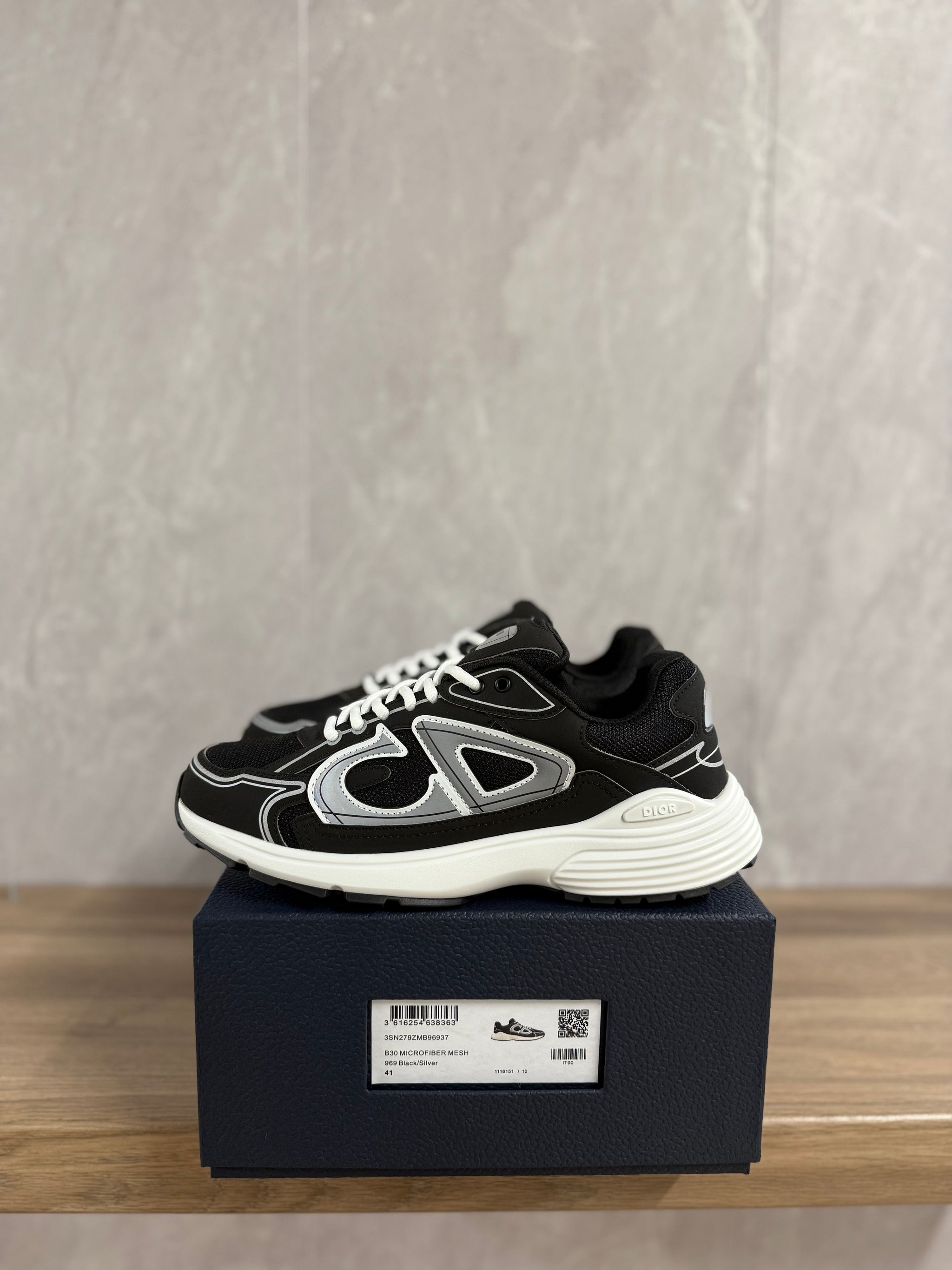 Dior B30 Zwart Wit