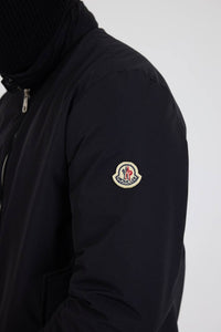MONCLER TUSSEN JAS ZWART BASIC