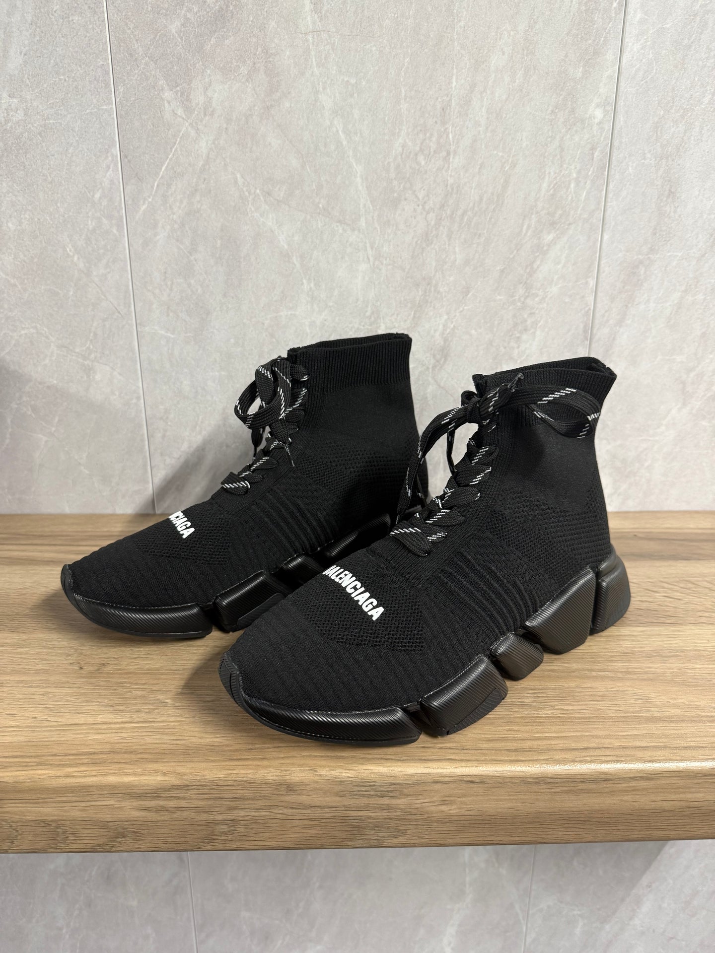 Balenciaga Speedrunner 2.0 Zwart (zwarte zool veters)