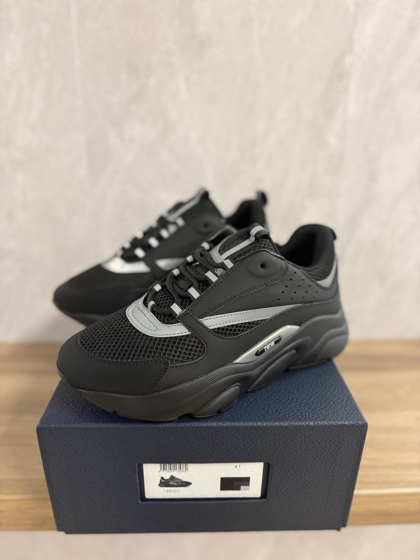 Dior B22 Zwart
