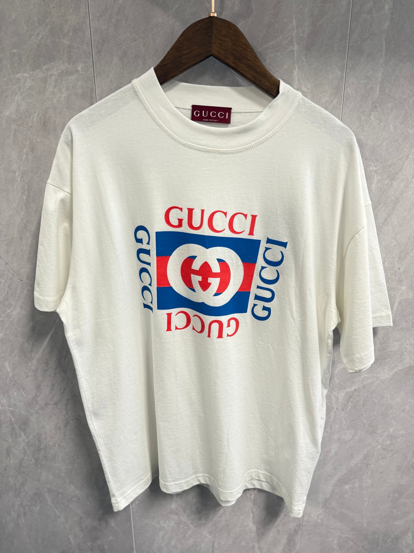 T-Shirt Gucci Wit (groot logo)