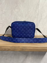 LV Outdoor Messenger Blauw