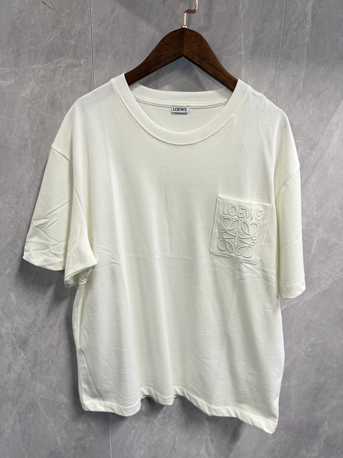 T-Shirt Loewe Wit (zak borst)
