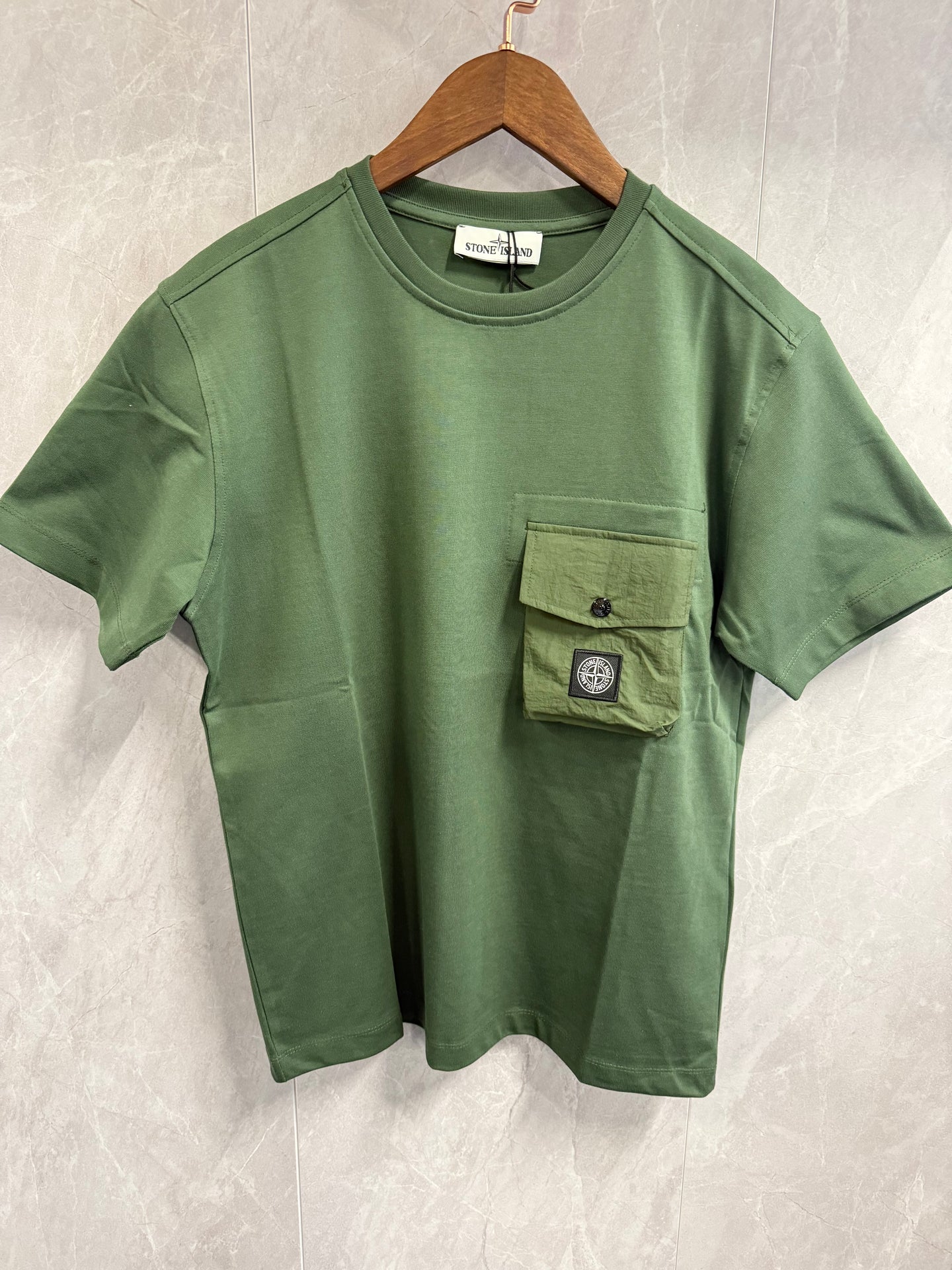 T-Shirt Stone Island Groen (borst re-nylon)