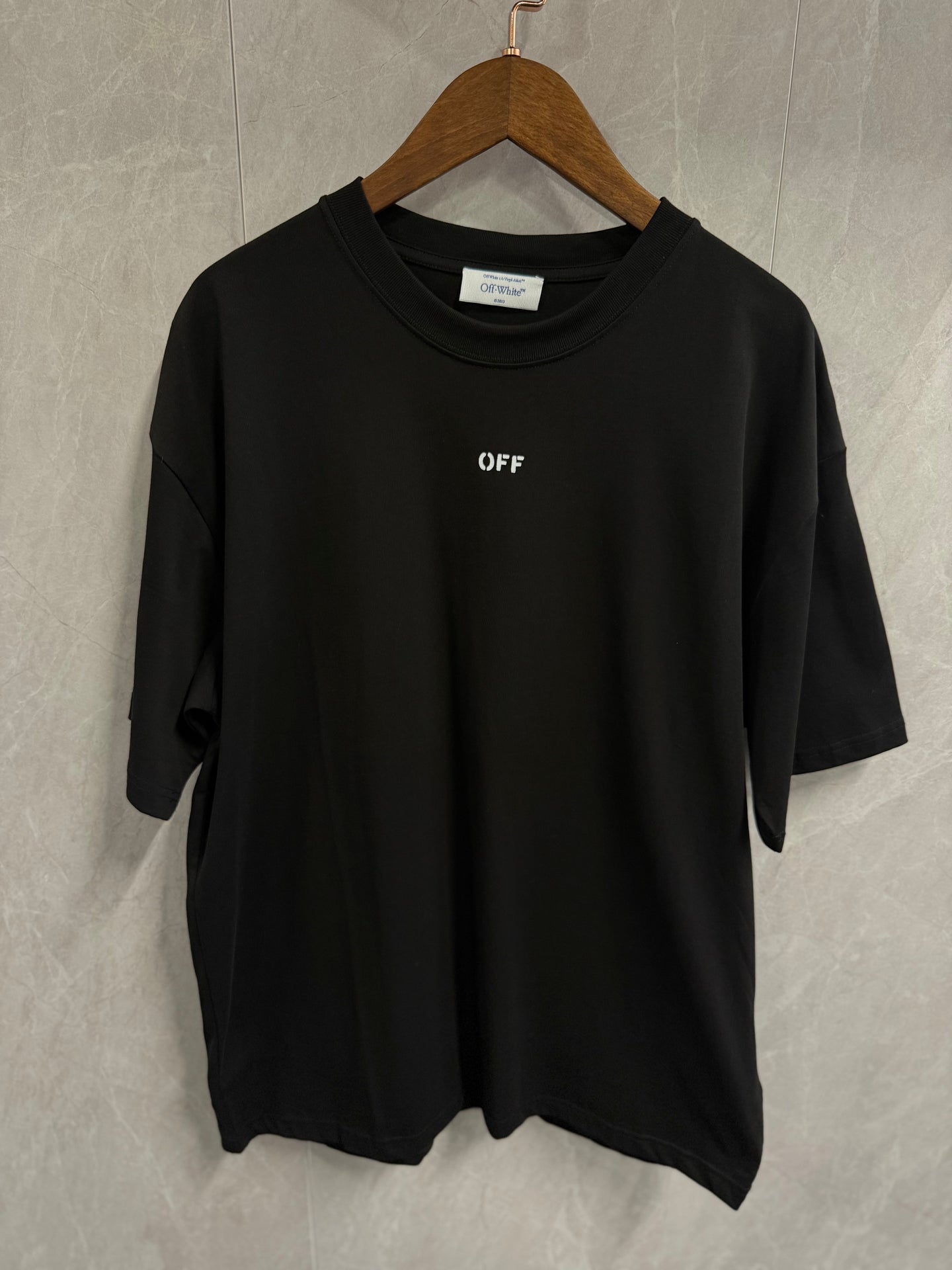 T-Shirt Off White Zwart