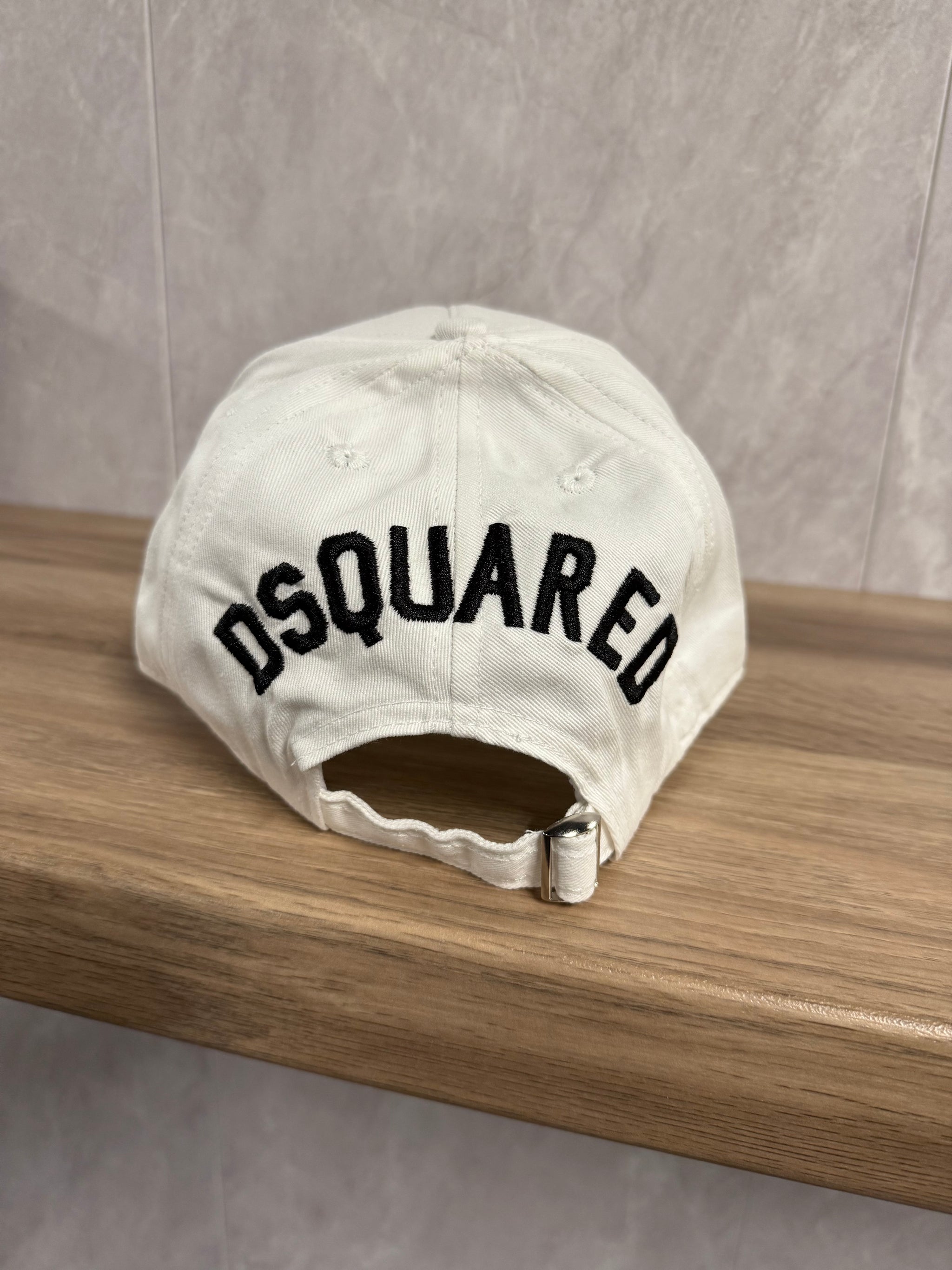 PET DSQUARED2 WIT