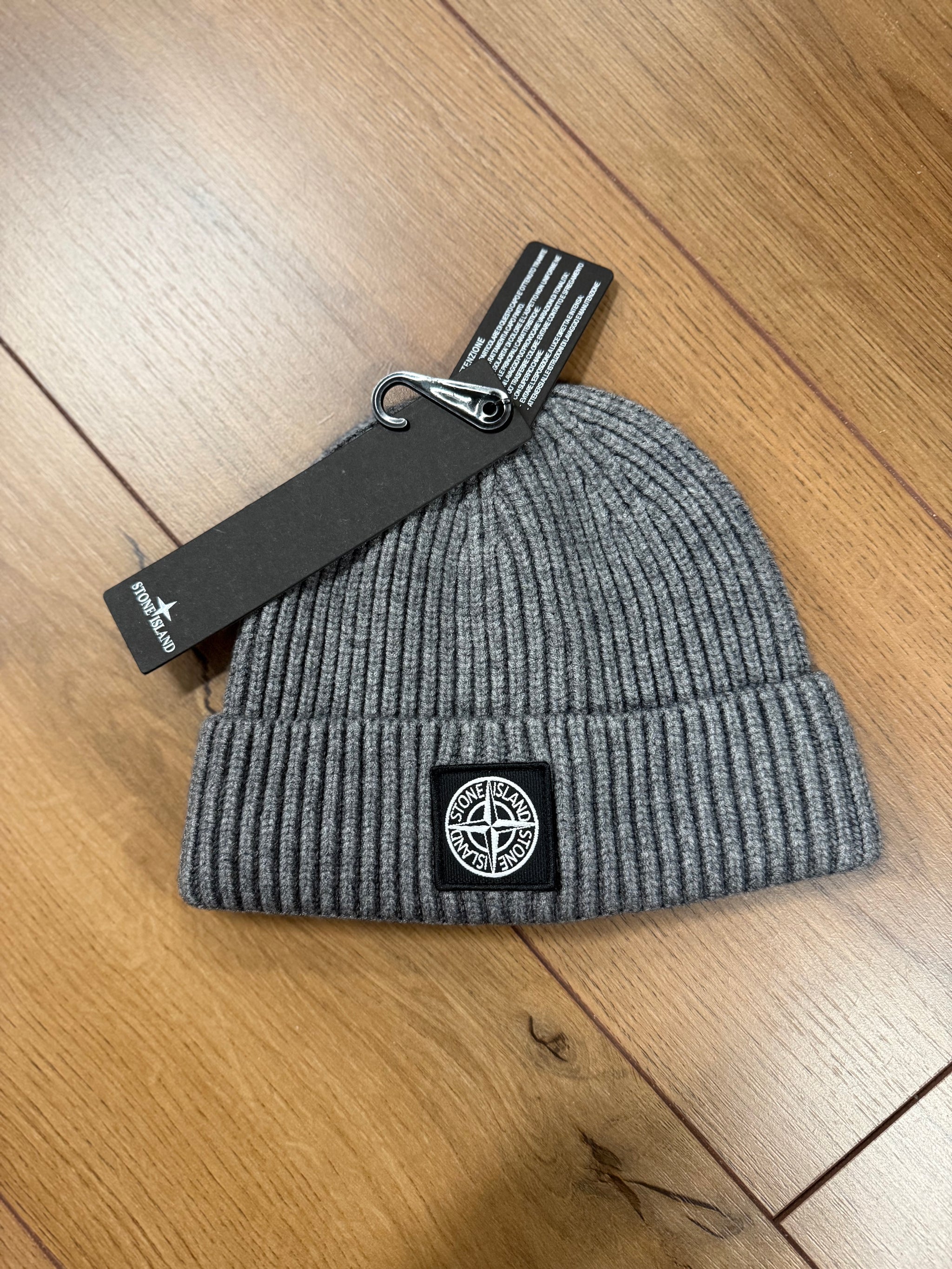 MUTS STONE ISLAND DONKER GRIJS