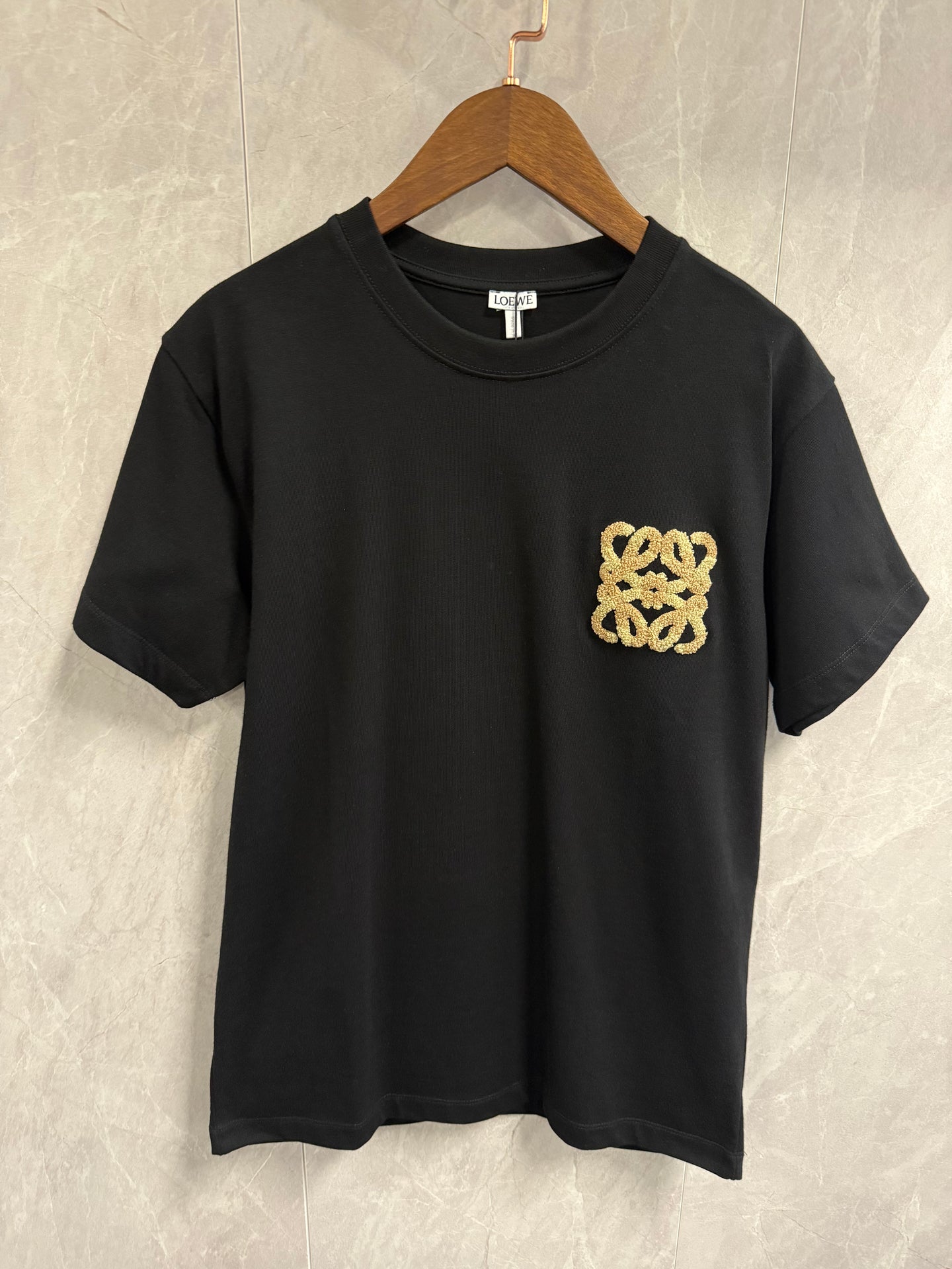 T-Shirt Loewe Zwart (logo groot bruin)