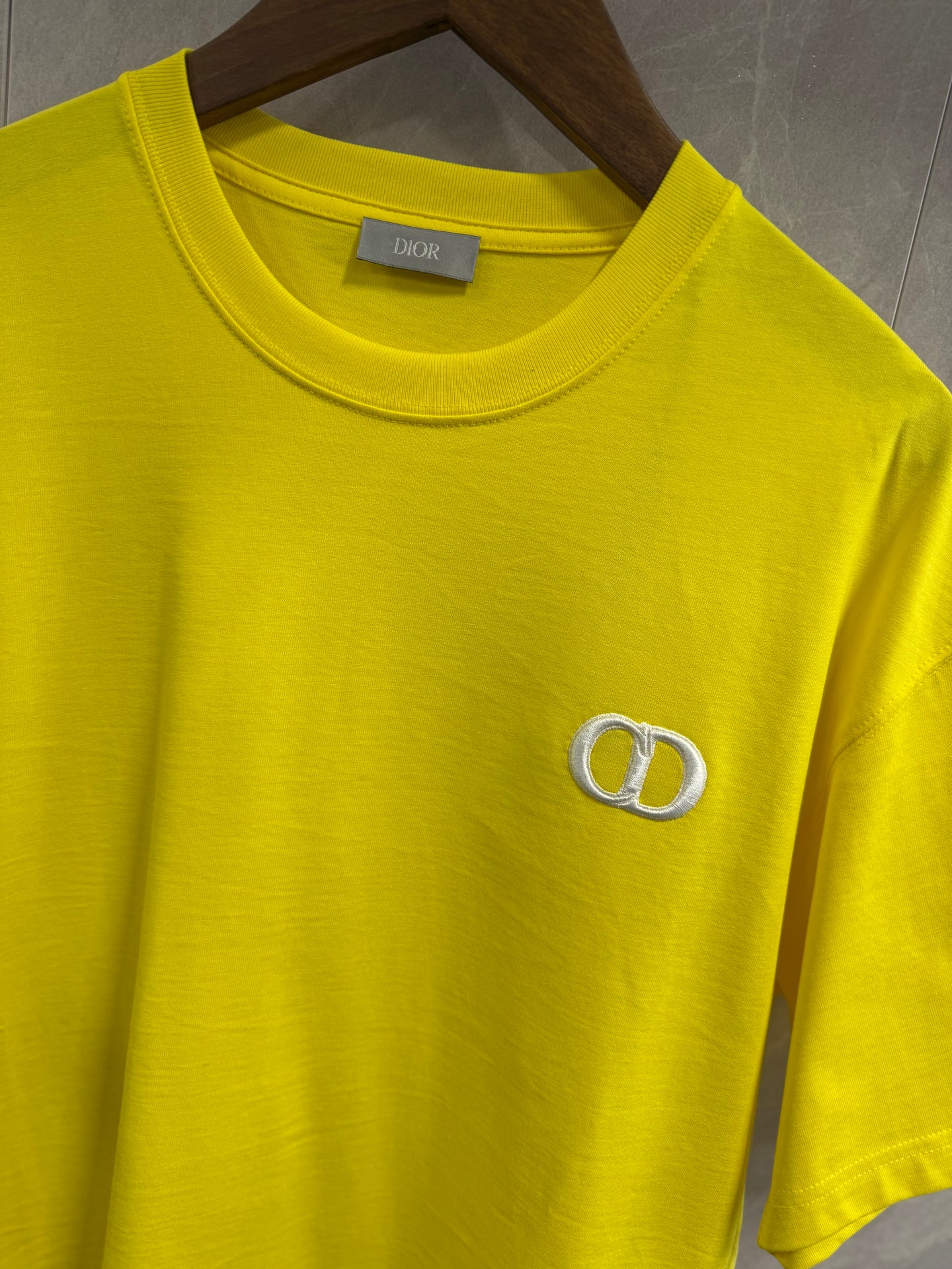 T-Shirt Christian Dior CD Geel