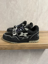 LV Trainer Grijs Zwart