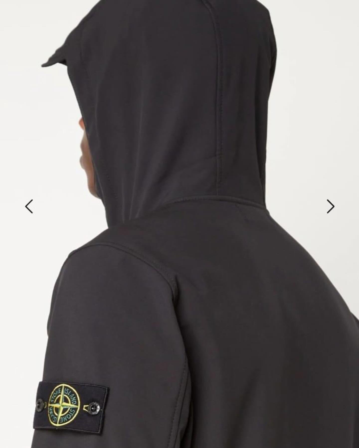 SOFTSHELL JACKET STONE ISLAND ZWART (CAP)