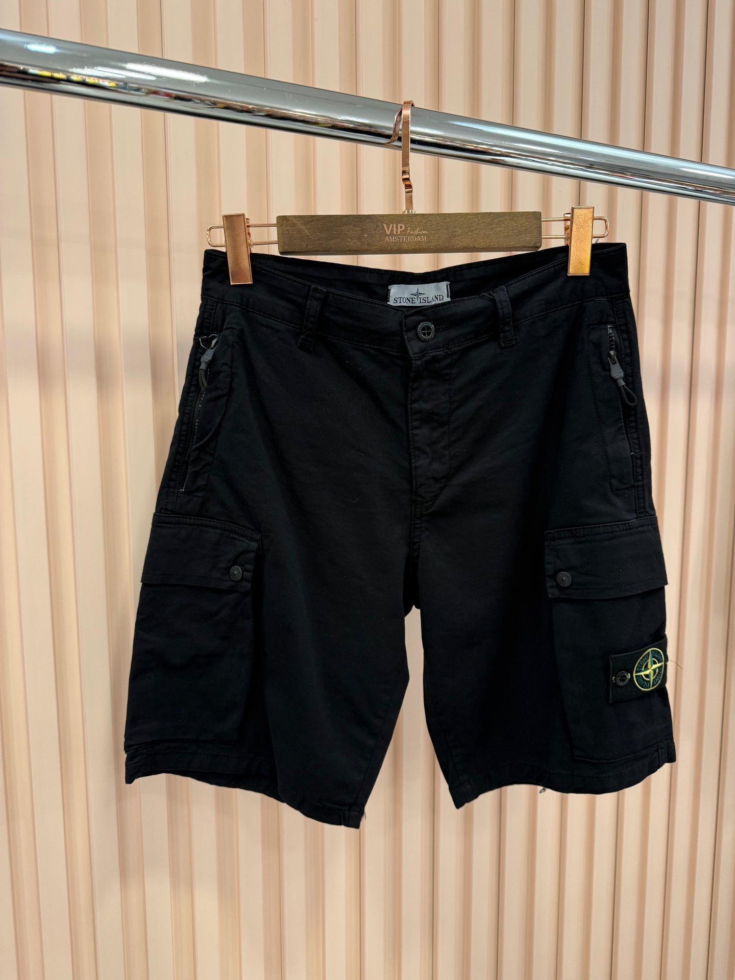 CARGO STONE ISLAND SHORT PANT ZWART