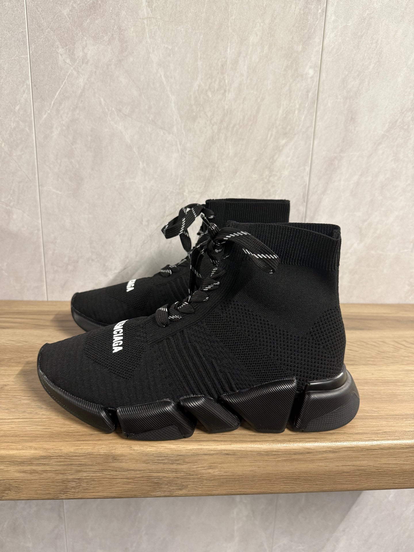 Balenciaga Speedrunner 2.0 Zwart (zwarte zool veters)