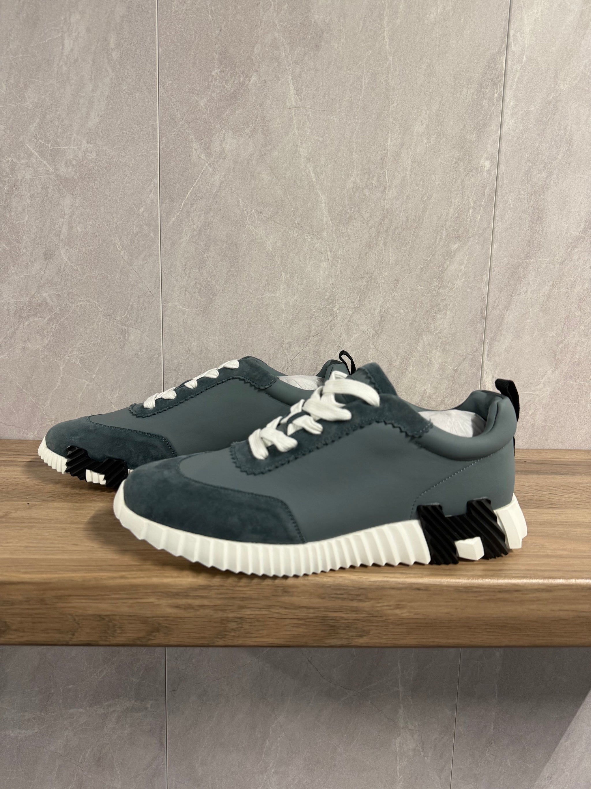 Hermes Bouncing Sneakers Grijs