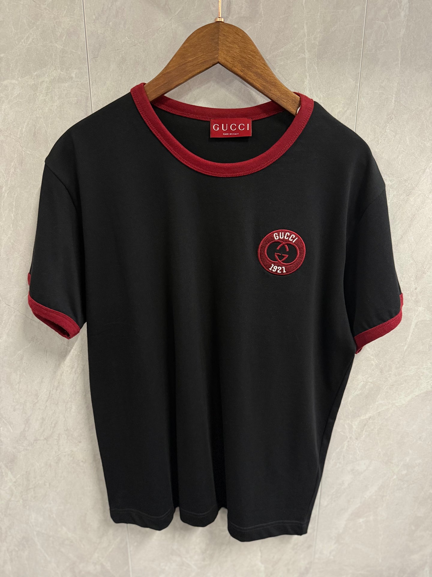 T-Shirt Gucci Zwart 1921