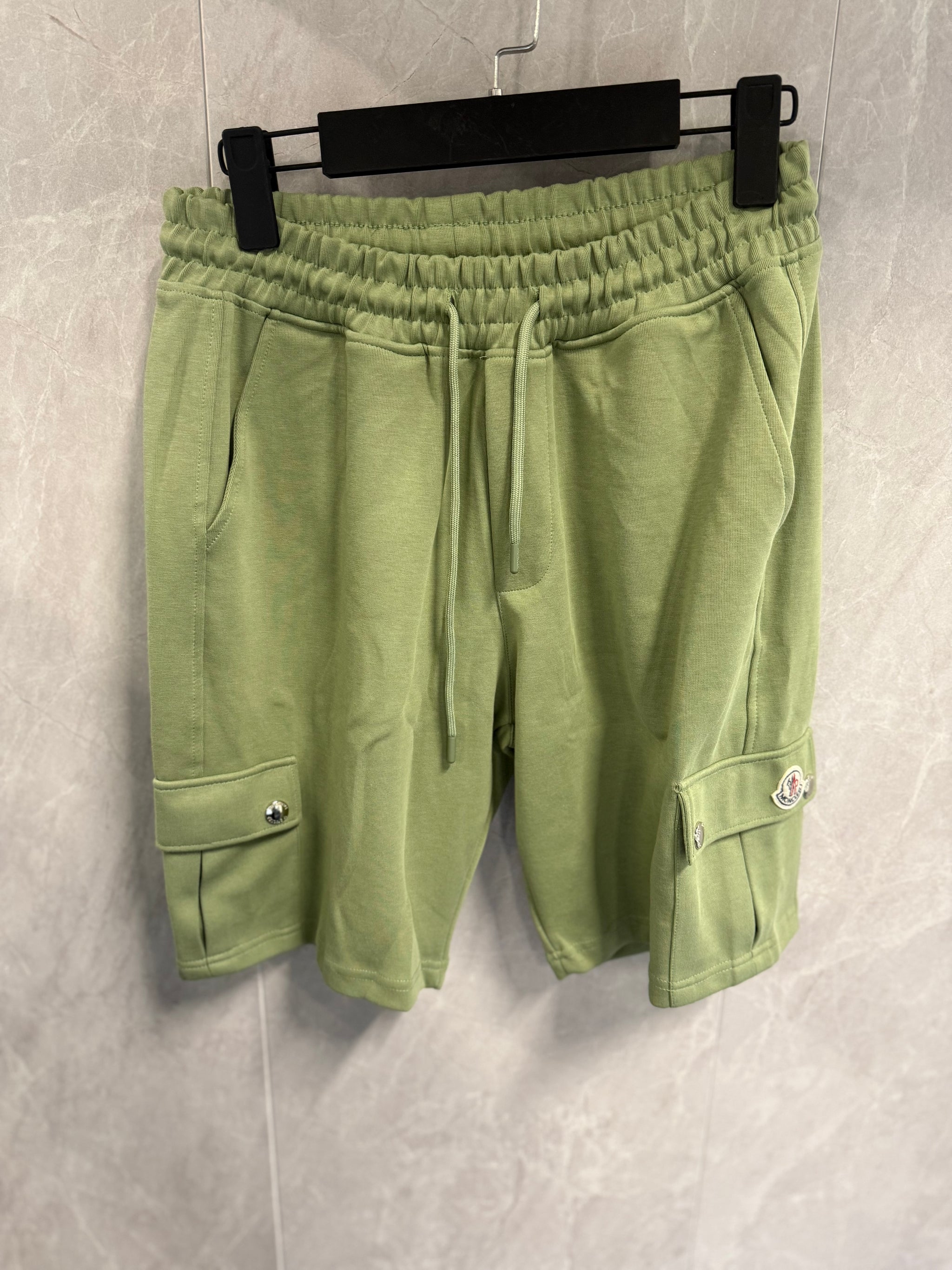 ZOMERSET MONCLER GROEN (zak borst)