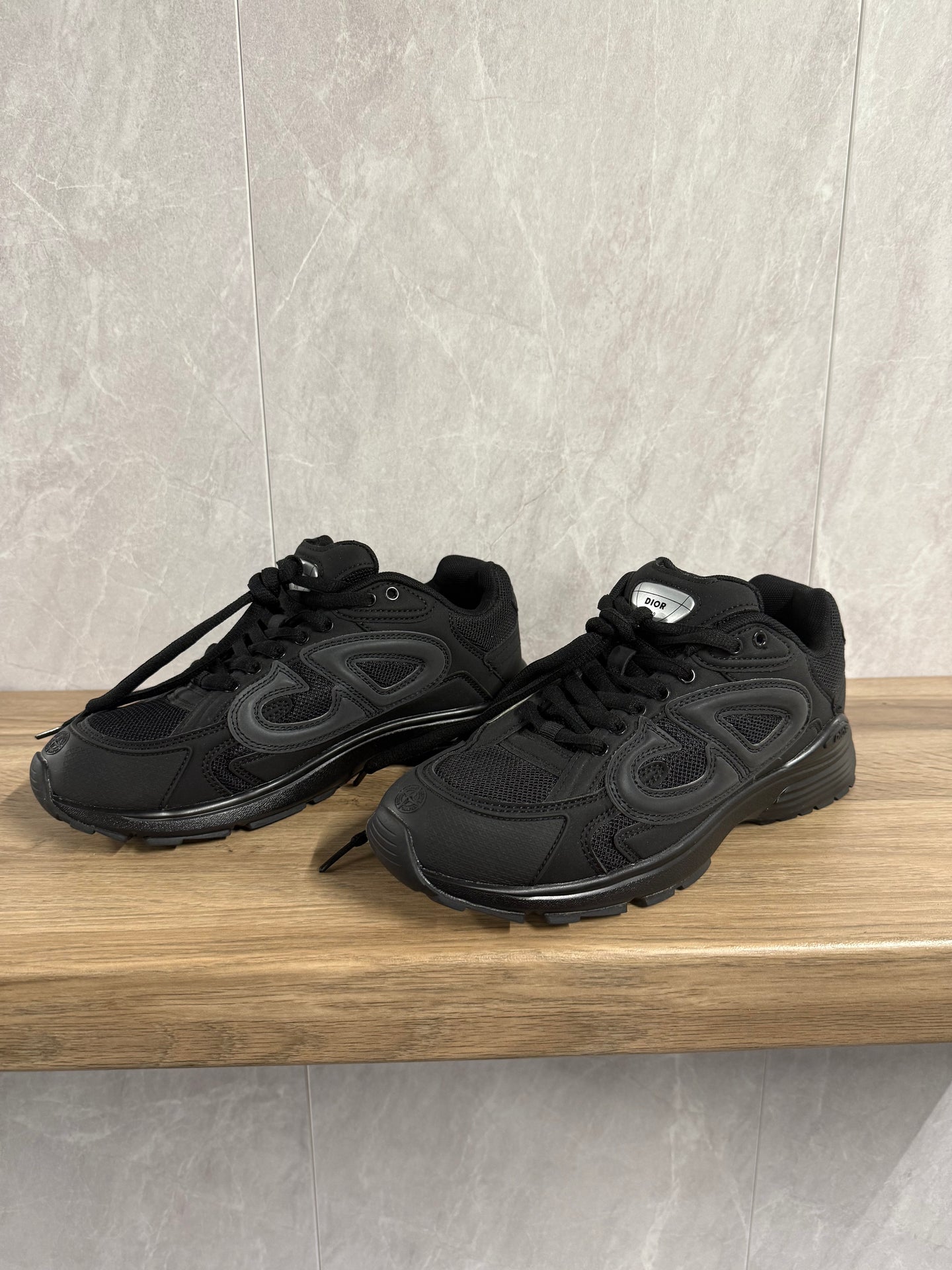 Dior B30 Zwart (grijs logo)