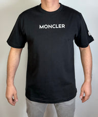 T-Shirt Moncler Zwart (borst tekst wit)