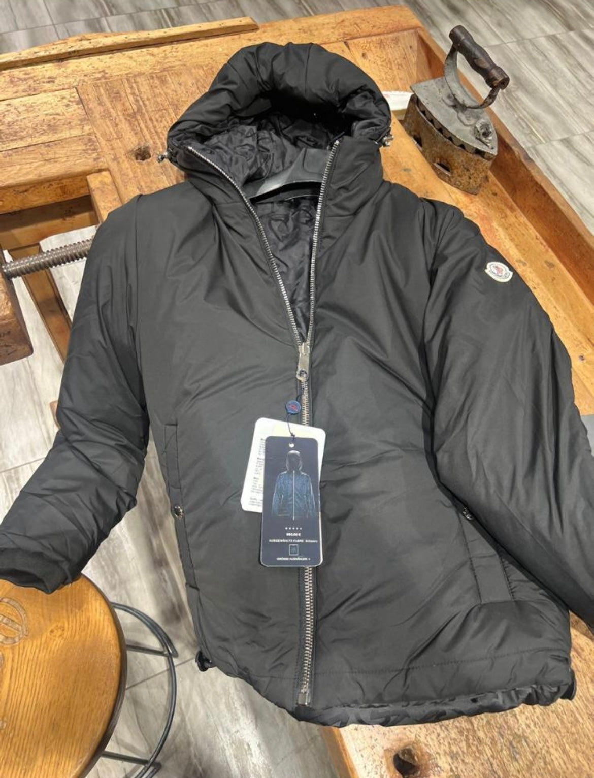 DUBBELZIJDIGE JAS MONCLER
