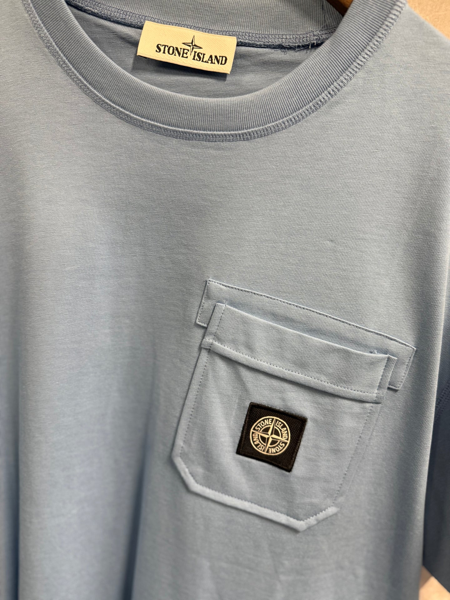 T-Shirt Stone Island Zak Baby Blauw