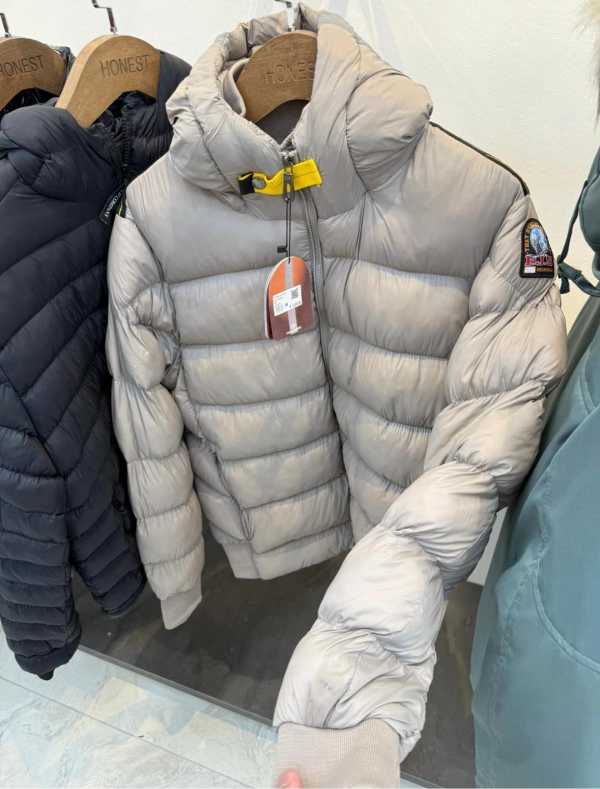 PARAJUMPER JAS BEIGE