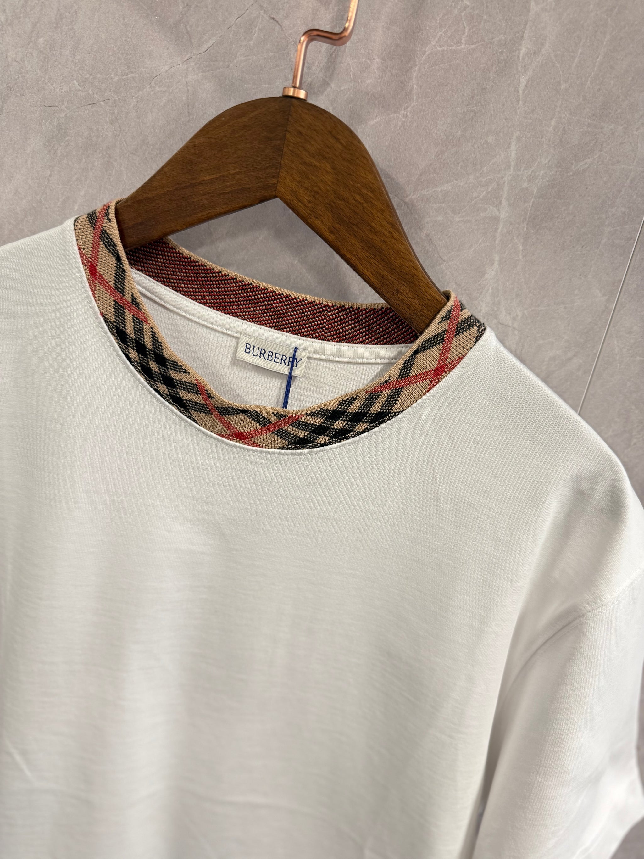T-Shirt Burberry Kraag Wit