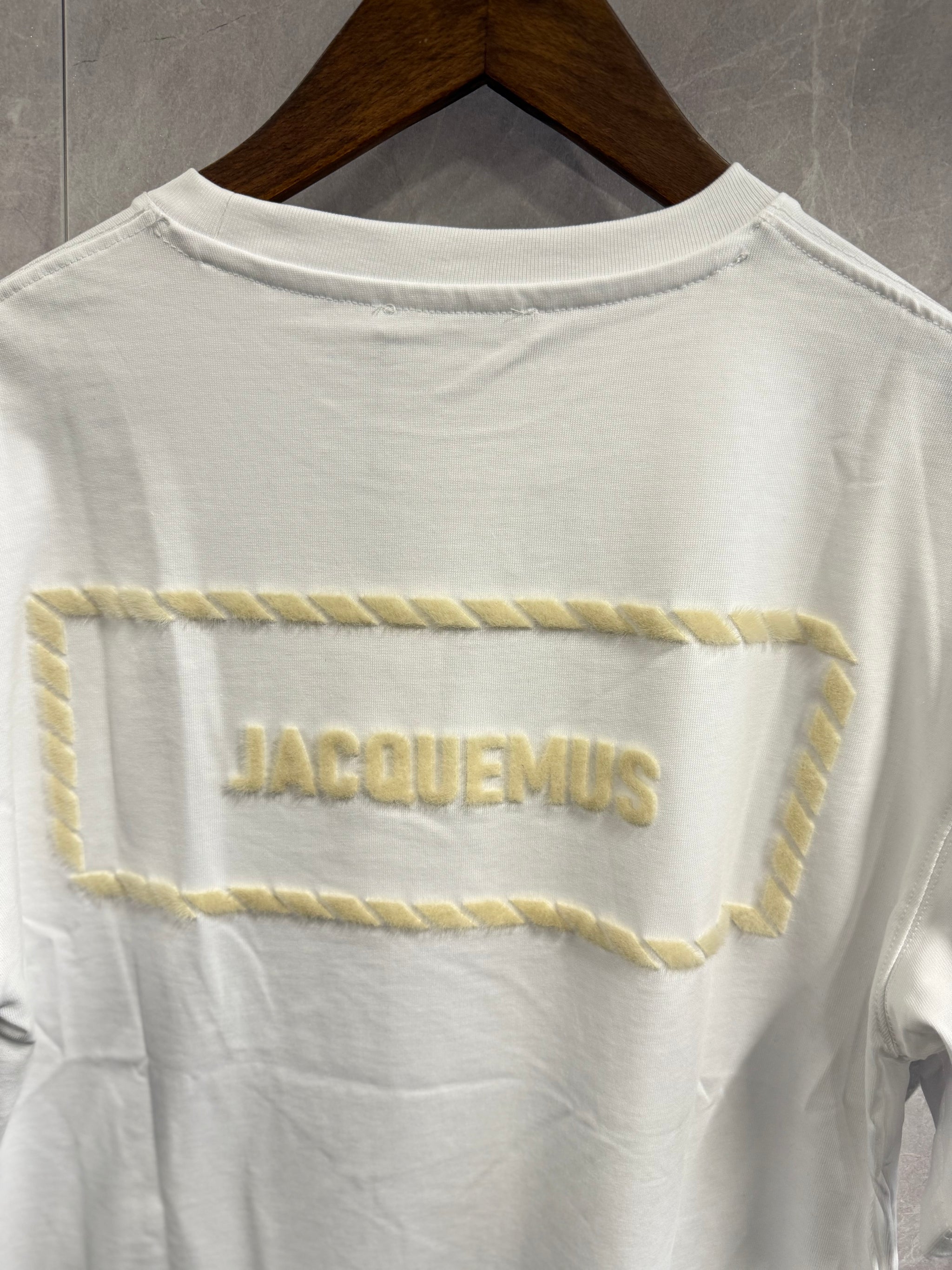 T-Shirt Jacquemus Wit