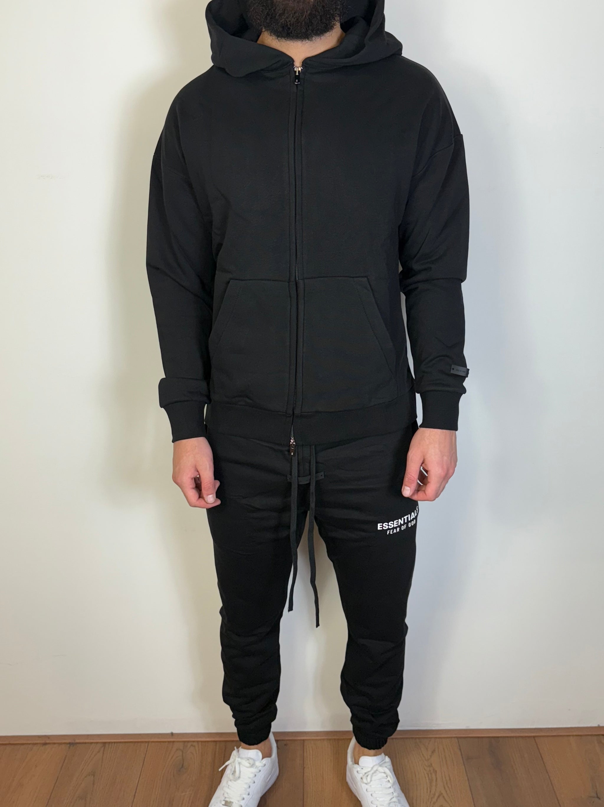 ESSENTIALS TRAININGSPAK ZWART