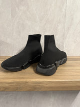 Balenciaga Speedrunner 2.0 Zwart (zwarte zool)