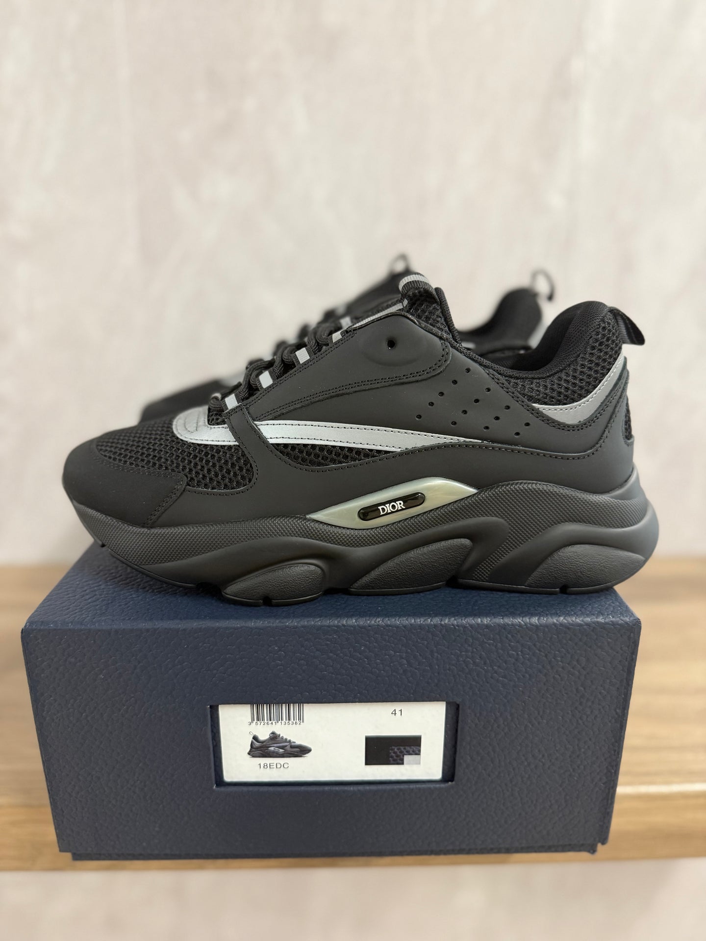 Dior B22 Zwart