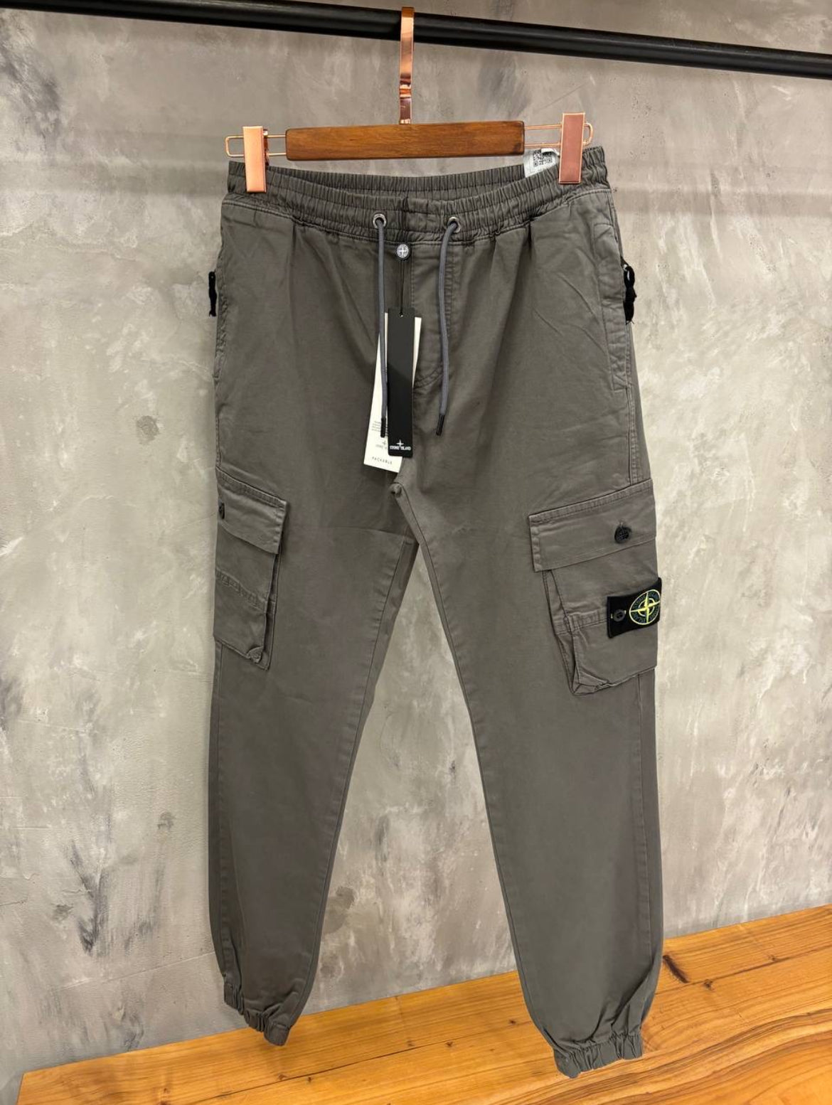 CARGO PANT STONE ISLAND RITS LICHT GRIJS