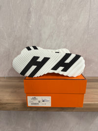 Hermes Bouncing Sneakers Wit Croco Leer