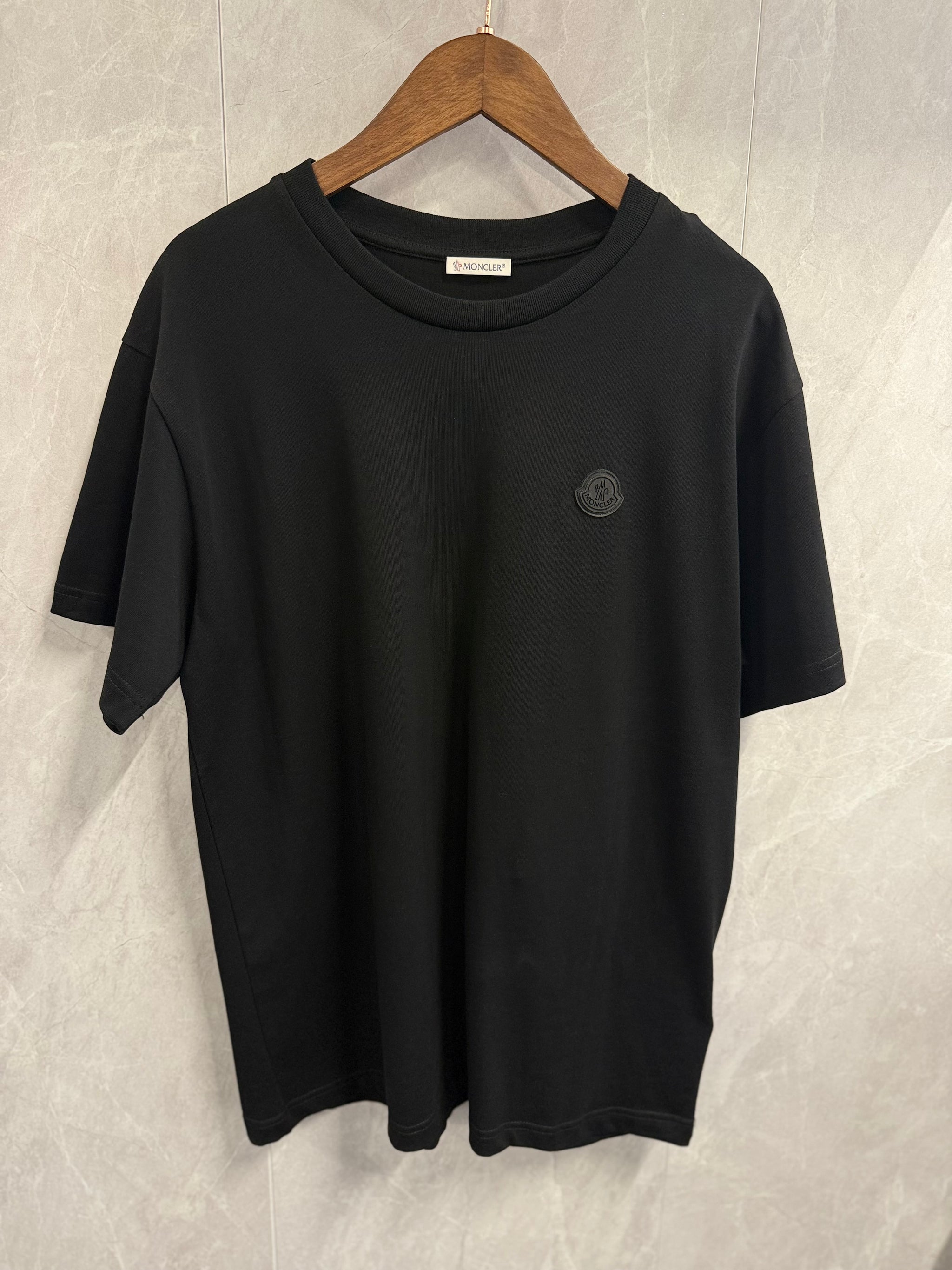 T-Shirt Moncler Zwart (Logo Zwart)