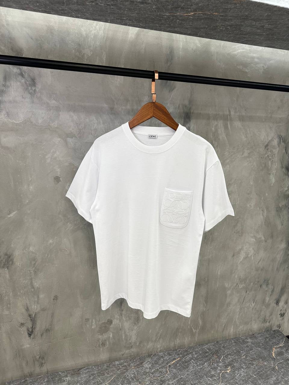 T-Shirt Loewe Wit (zak borst)