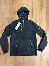 STONE ISLAND REGENJAS ZWART