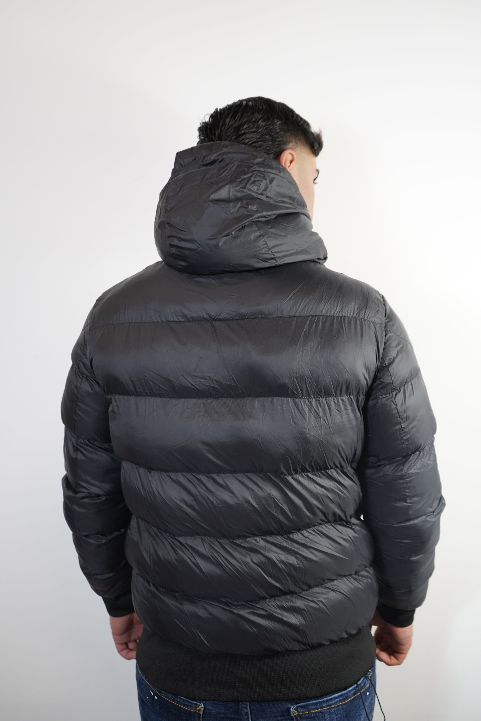 PARAJUMPER JAS ZWART (MET CAPUCHON)