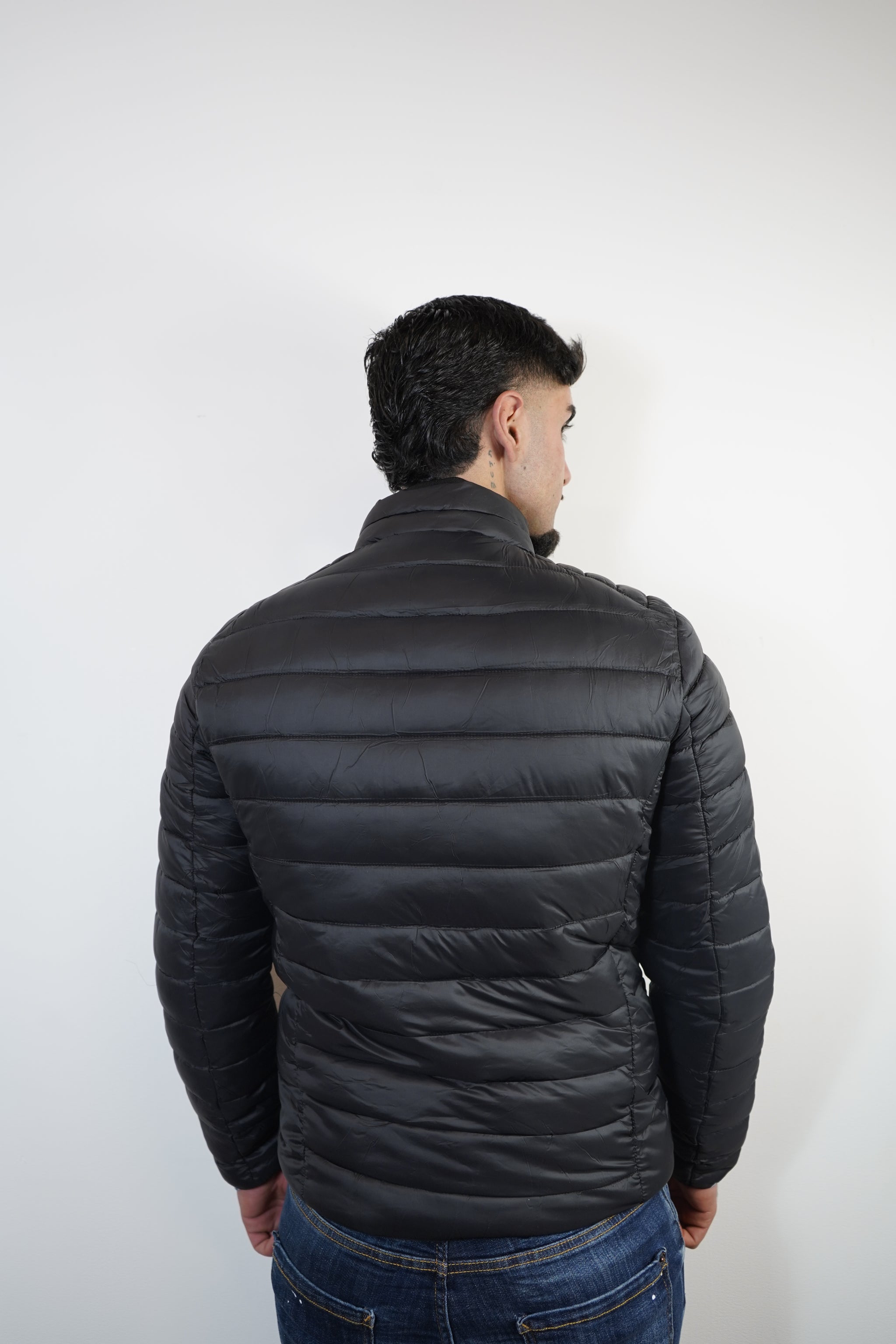 PARAJUMPER TUSSENJAS ZWART (licht)