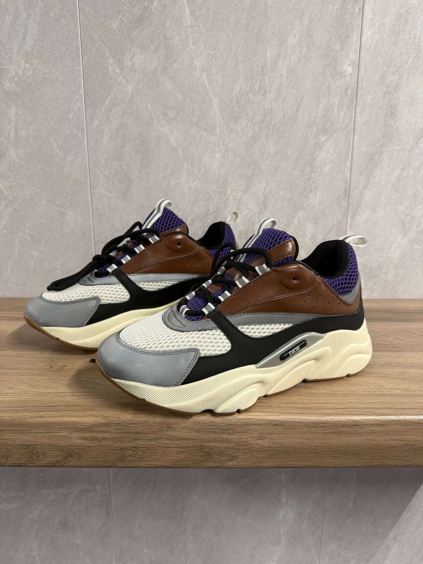 Dior B22 Bruin Paars