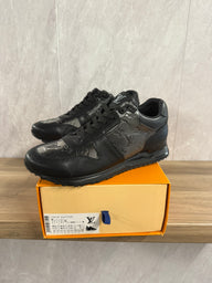 LV Runner Zwart