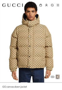GUCCI GG CANVAS DOWN JACKET BEIGE (MET AFNEEMBARE MOUWEN)