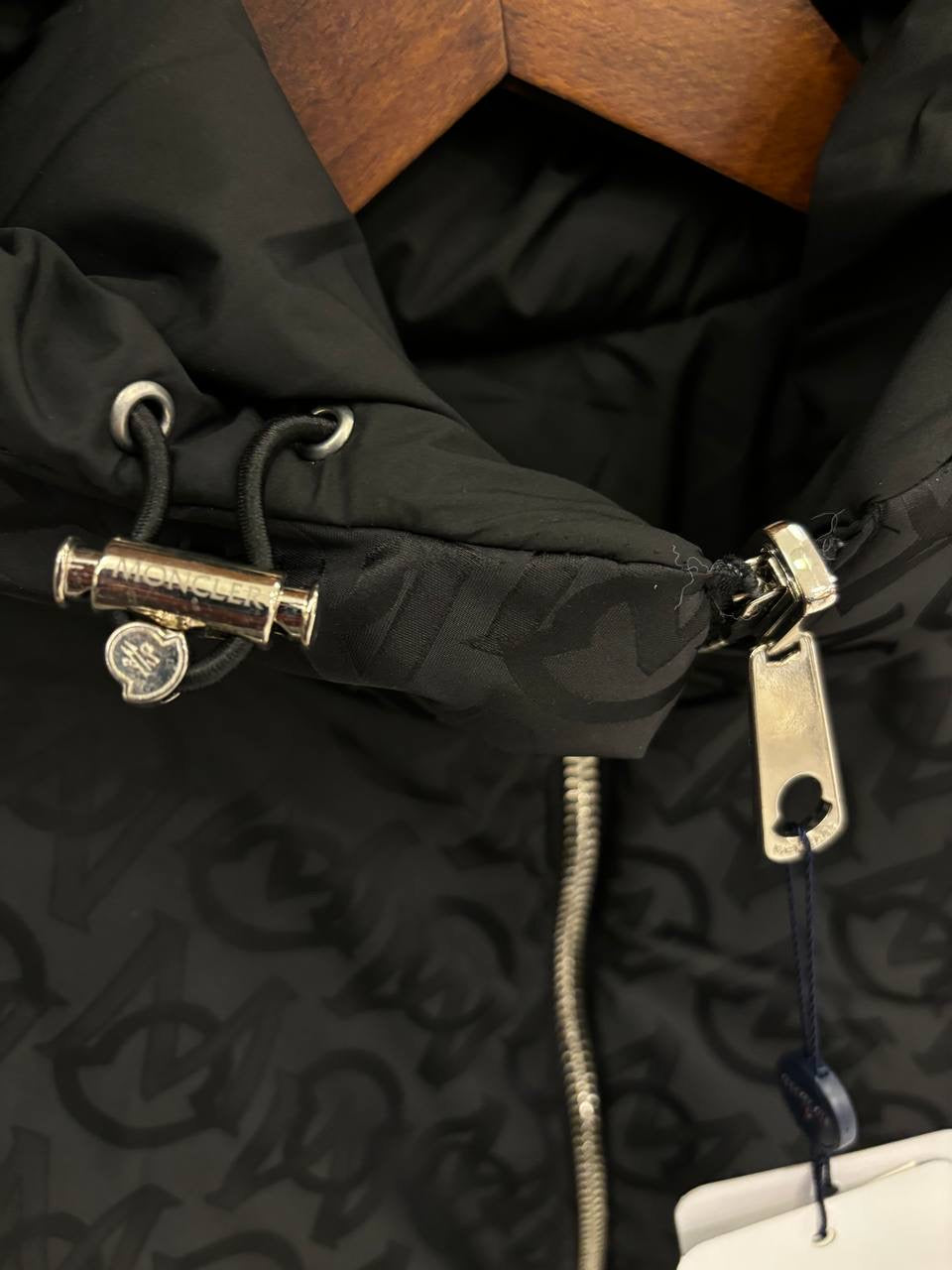 DUBBELZIJDIGE JAS MONCLER